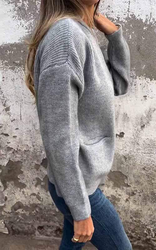 Elena – Cozy Zip-Up Sweater